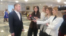 Новые горизонты: Работы молодых художников из Солигорска теперь будут украшать Дворец Независимости, находясь там рядом с подарками, картинами со всего мира