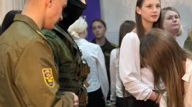 Профориентационное мероприятие с представителями учреждений высшего образования военного профиля проходит сегодня во Дворце культуры