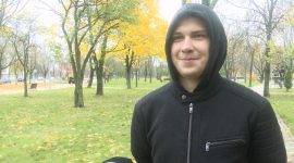 Молодежь вышла на субботник! Работы ведутся в парке Четырех стихий