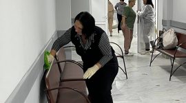 Дружно работает на Республиканском субботнике коллектив Солигорской ЦРБ