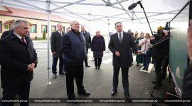 Александр Лукашенко принял участие в церемонии открытия обновленного моста через Припять