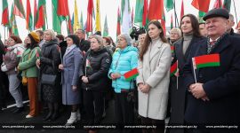 Александр Лукашенко принял участие в церемонии открытия обновленного моста через Припять