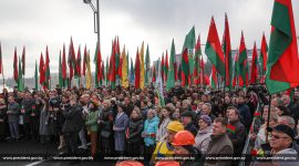 Александр Лукашенко принял участие в церемонии открытия обновленного моста через Припять