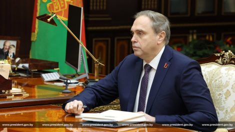 Президент Беларуси обсудил с Караником будущее  белорусской науки