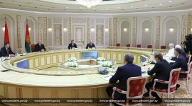 Александр Лукашенко встретился с губернатором Ростовской области России Юрием Слюсарем