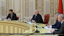 Александр Лукашенко встретился с губернатором Ростовской области России Юрием Слюсарем