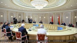 Александр Лукашенко встретился с губернатором Ростовской области России Юрием Слюсарем