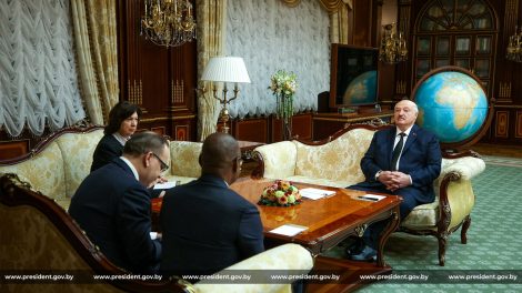 Президент Беларуси встретился со спикером Сената Республики Кения Амазоном Джеффа Кинги