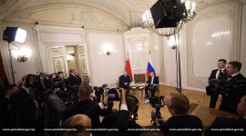 Александр Лукашенко и Владимир Путин провели встречу в Санкт-Петербурге