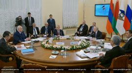 Александр Лукашенко принял участие в заседании Высшего Евразийского экономического совета в Санкт-Петербурге