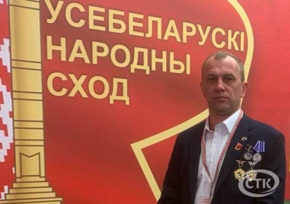 Делегаты - о предстоящем Всебелорусском народном собрании. Уже завтра, 18 декабря, состоится второе заседания VII Всебелорусского народного собрания. ВНС предстоит утвердить программу социально-экономического развития страны на следующую пятилетку. С Посланием к белорусскому народу и Парламенту обратится Глава государства. В числе делегатов – Дмитрий Щука, машинист горных выемочных машин подземных горных участков рудника 4 рудоуправления ОАО «Беларуськалий»: «Смысл ВНС заключается в том, что важные для страны решения принимает всё общество. В этот раз будет рассматриваться программа социально-экономического развития страны на будущую пятилетку. В программе много важных вопросов, влияющих на развитие и процветание страны».