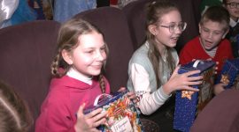 Алексей Кушнаренко поздравил участников новогоднего областного мероприятия в Солигорске с наступающими праздниками