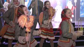 Алексей Кушнаренко поздравил участников новогоднего областного мероприятия в Солигорске с наступающими праздниками