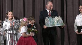 Алексей Кушнаренко поздравил участников новогоднего областного мероприятия в Солигорске с наступающими праздниками