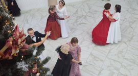 Сегодня во Дворце культуры г. Солигорска проходит Крещенский бал