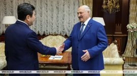 Лукашенко о сотрудничестве с Казахстаном: давайте в этом бешеном мире не потеряем друг друга