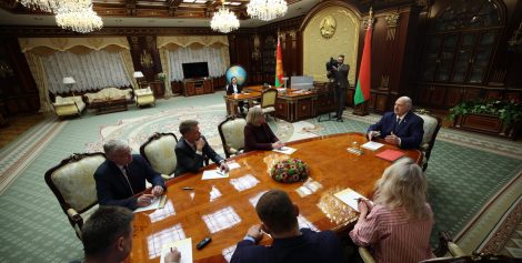 Президент Беларуси Александр Лукашенко 20 марта пообщался с журналистами. Глава государства поделился подробностями состоявшегося накануне очередного раунда белорусско-американских переговоров