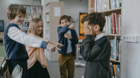 С нового учебного года в белорусских школах запускают проект по профилактике буллинга