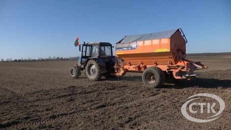 Первыми к весеннему севу на Минщине приступили аграрии Любанщины