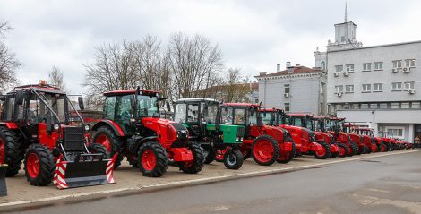 МТЗ ежегодно поставляет в Азербайджан не менее 700 единиц техники