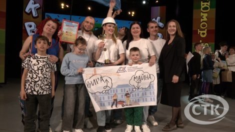 Во Дворце культуры прошел районный конкурс команд КВН «Юмор.SOL»