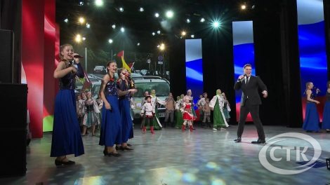 Ко Дню единения народов Беларуси и России в Солигорске прошел концерт