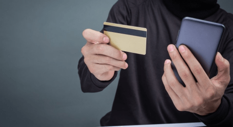 Пополнил карточку — не жди курьера: очередной житель Минской области купил холодильник ничего в мессенджере