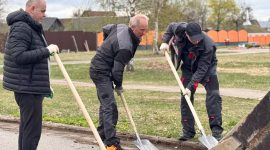 Как прошел республиканский субботник в агрогородке Долгое? Фоторепортаж