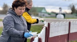 Как прошел республиканский субботник в агрогородке Долгое? Фоторепортаж