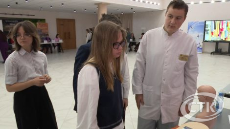 Во Дворце культуры проходит Республиканская молодежная ярмарка вакансий