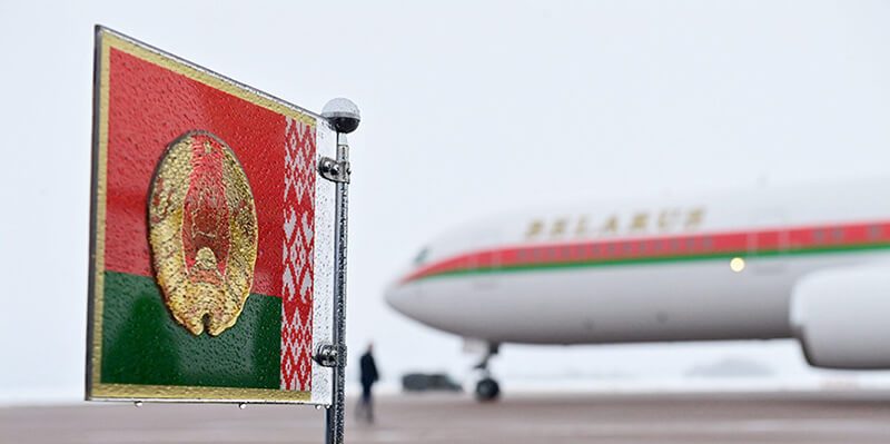 Президент Беларуси Александр Лукашенко направился с рабочим визитом в Российскую Федерацию