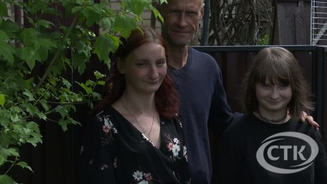 ЛГБТ, русофобия и запрет Дня Победы. Алексей и Елена переехали из Юрмалы в Солигорск строить новую жизнь