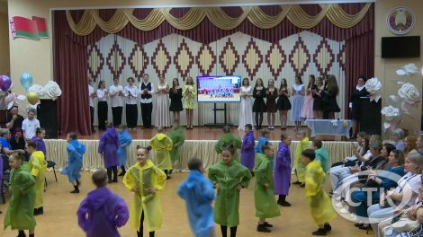 Отчетный выпускной концерт ОХК «Купалинка» прошел в СШ №11