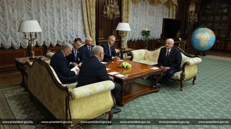 Александр Лукашенко встретился с председателем Национального народного собрания Парламента Алжирской Народной Демократической Республики Ибрагимом Бугали
