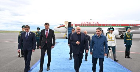 Александр Лукашенко прибыл с рабочим визитом в Казахстан