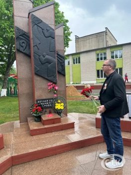 В Старых Терушках накануне 9 мая почтили память погибших воинов и партизан
