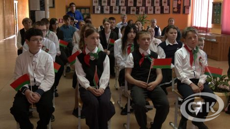 У Хорастаўскай школе прайшоў музейны ўрок, прысвечаны настаяцелю Пакроўскага храма