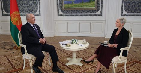 Президент Беларуси Александр Лукашенко дал интервью телеканалу "Аль-Арабия"