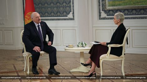 Александр Лукашенко дал интервью телеканалу "Аль-Арабия"
