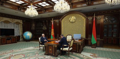 Александр Лукашенко сегодня заслушал доклад Премьер-министра Александра Турчина