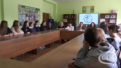 У Салігорску моладзь абмеркавала ключавыя пытанні жаночага здароўя і мацярынства