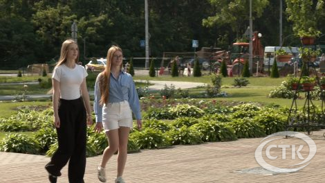 У добры час, выпускнікі! Салігорскія выпускніцы аб роднай гімназіі і планах на будучыню