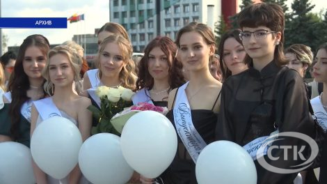 800 солигорских выпускников соберутся 12 июня на Центральной площади