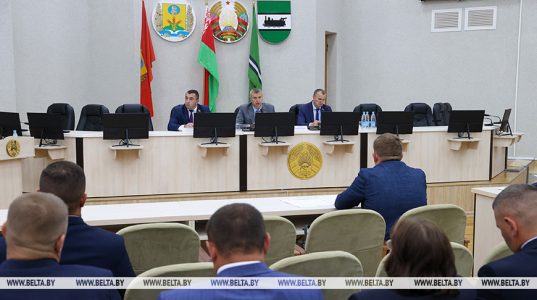 "Если не сработает район - отвечать будет председатель исполкома". Крутой об уборочной