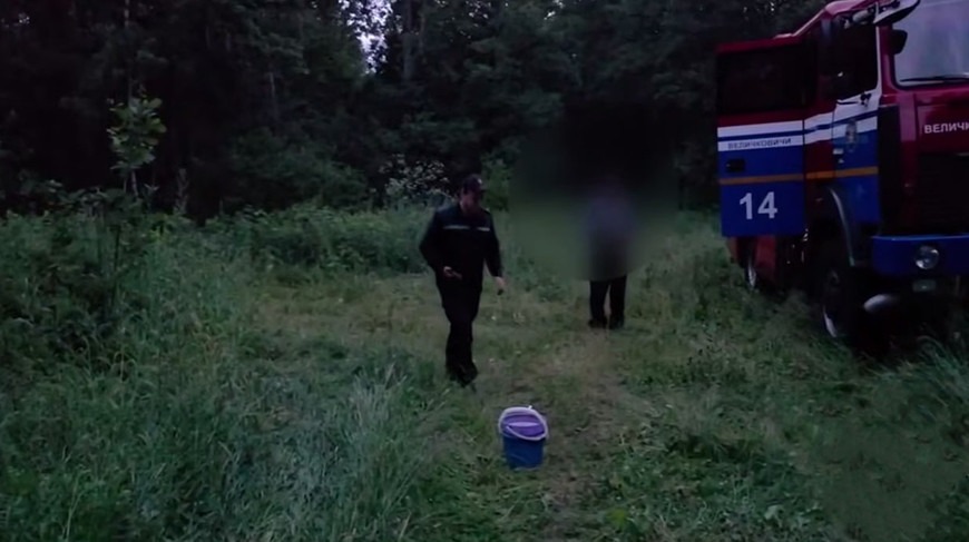 В Солигорском районе спасатели помогли заблудившемуся в лесу мужчине