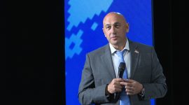 Министр культуры Марат Марков в Солигорске. Открытый диалог проходит во Дворце культуры