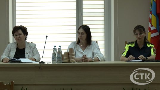 Ала Калеева ў рамках АДІ сустрэлася с калектывам Салігорскай птушкафабрыкі