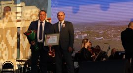 Глава района Анатолий Лодыга наградил лучших тружеников Солигорщины. Фоторепортаж уже на сайте