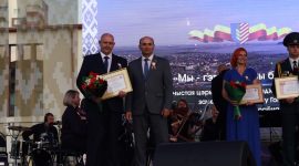 Глава района Анатолий Лодыга наградил лучших тружеников Солигорщины. Фоторепортаж уже на сайте
