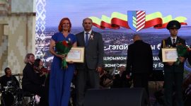 Глава района Анатолий Лодыга наградил лучших тружеников Солигорщины. Фоторепортаж уже на сайте